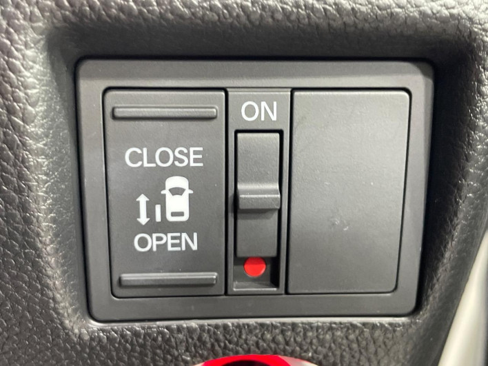 2019 Honda N-BOX CUSTOM DBA-JF4 (UW-6a41e19ad40fd)[7]