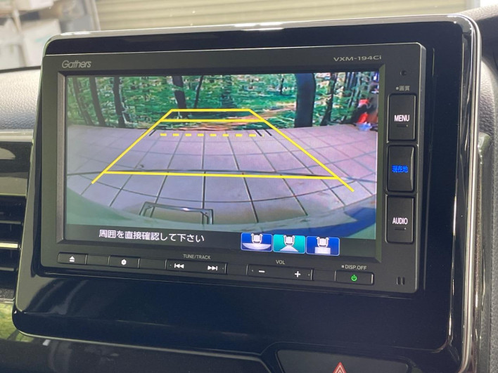 2019 Honda N-BOX CUSTOM DBA-JF4 (UW-6a41e19ad40fd)[16]