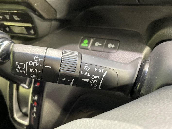 2019 Honda N-BOX CUSTOM DBA-JF4 (UW-6a41e19ad40fd)[12]