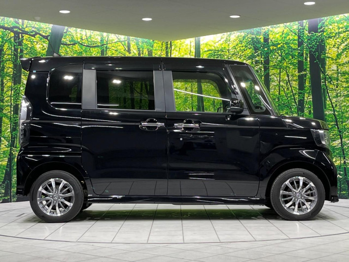 2022 Honda N-BOX CUSTOM 6BA-JF4 (UW-6a41e19b4e714)[23]