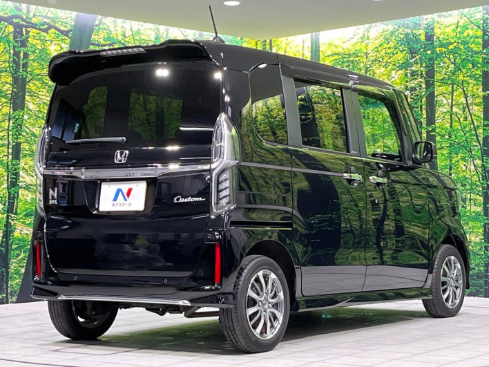 2022 Honda N-BOX CUSTOM 6BA-JF4 (UW-6a41e19b4e714)[22]