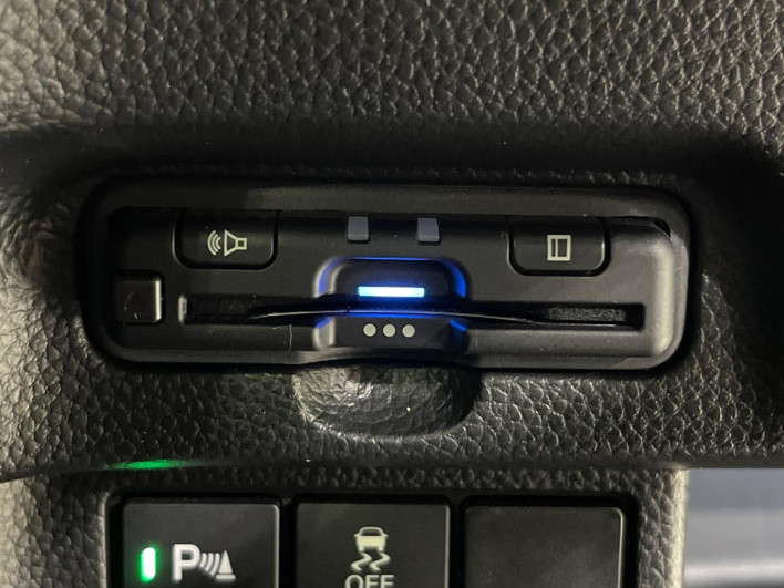 2021 Honda N-BOX CUSTOM 6BA-JF4 (UW-6a41e19c768b1)[21]