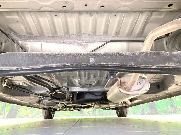 2024 Honda N-BOX CUSTOM 6BA-JF5 (UW-6a41e19e8c1d5)[23]
