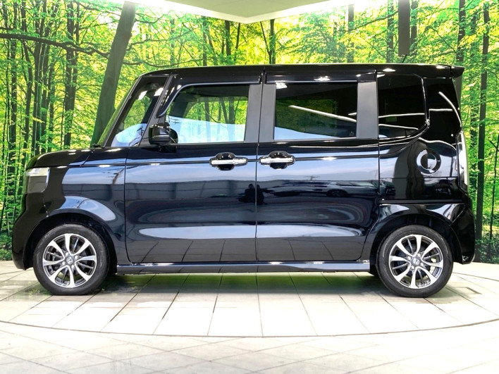 2024 Honda N-BOX CUSTOM 6BA-JF5 (UW-6a41e19e8c1d5)[20]