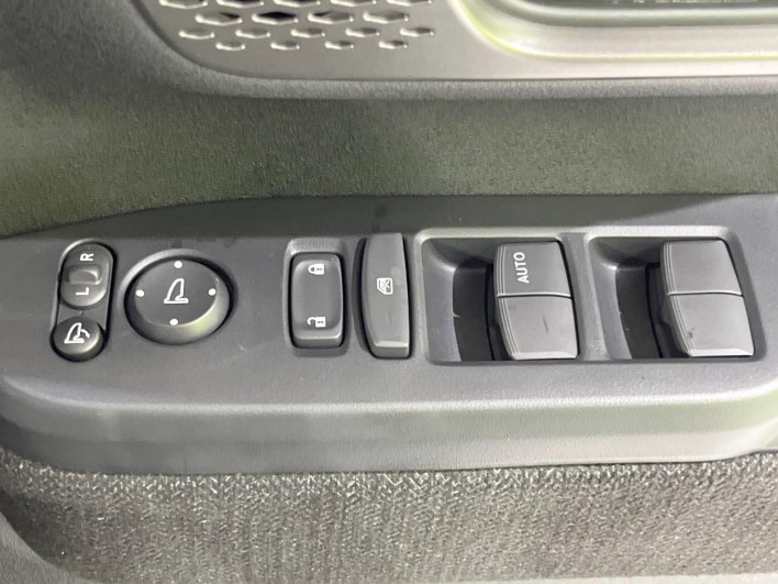 2026 Honda N-BOX CUSTOM 6BA-JF5 (UW-6a41e1a18e8d2)[21]