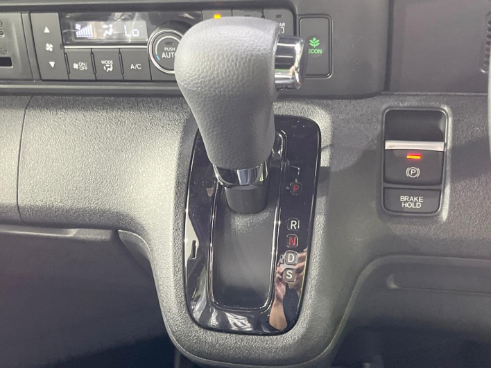 2026 Honda N-BOX CUSTOM 6BA-JF5 (UW-6a41e1a18e8d2)[8]