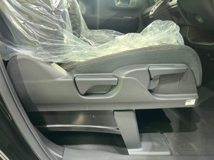 2026 Honda N-BOX CUSTOM 6BA-JF5 (UW-6a41e1a18e8d2)[22]