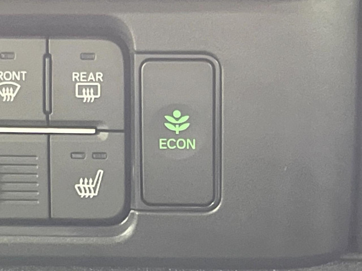 2026 Honda N-BOX CUSTOM 6BA-JF5 (UW-6a41e1a562923)[13]