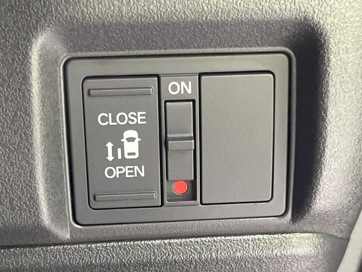 2026 Honda N-BOX CUSTOM 6BA-JF5 (UW-6a41e1a562923)[23]