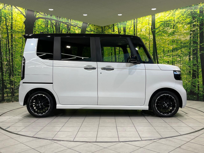 2023 Honda N-BOX CUSTOM 6BA-JF5 (UW-6a41e1a594443)[14]