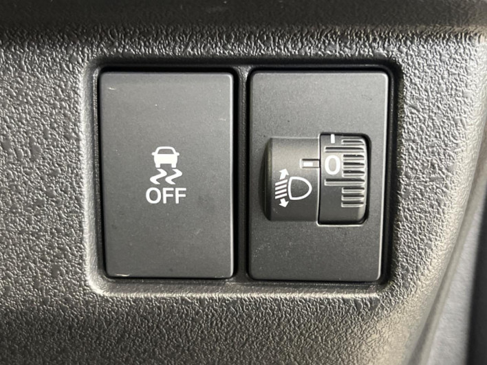 2023 Honda N-BOX CUSTOM 6BA-JF5 (UW-6a41e1a6219e2)[28]