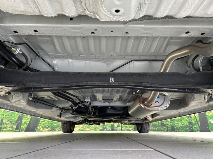 2024 Honda N-BOX CUSTOM 6BA-JF5 (UW-6a41e1a6bb5dc)[28]