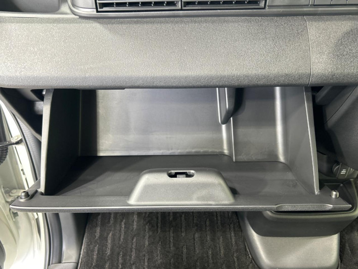 2024 Honda N-BOX CUSTOM 6BA-JF5 (UW-6a41e1a6bb5dc)[4]