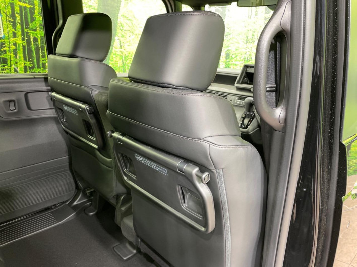 2026 Honda N-BOX CUSTOM 6BA-JF5 (UW-6a41e1a73237c)[29]