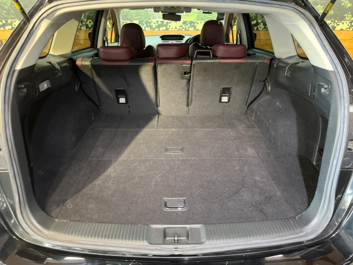 2017 Subaru Levorg DBA-VM4 (UW-6a41e2a0ed015)[17]