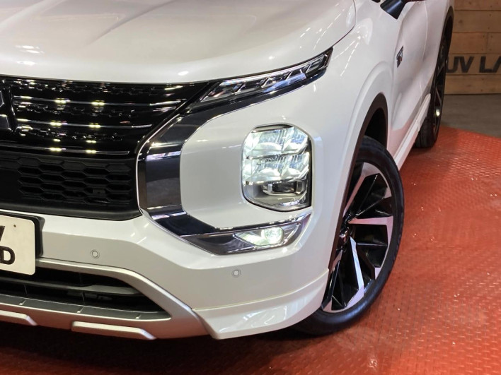 2022 Mitsubishi OUTLANDER PHEV 5LA-GN0W (UW-6a43331c82165)[8]