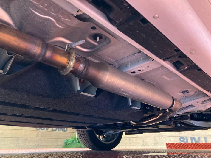 2022 Mitsubishi OUTLANDER PHEV 5LA-GN0W (UW-6a43331c82165)[24]