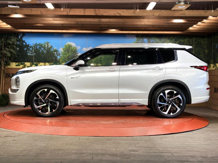 2022 Mitsubishi OUTLANDER PHEV 5LA-GN0W (UW-6a43331c82165)[20]
