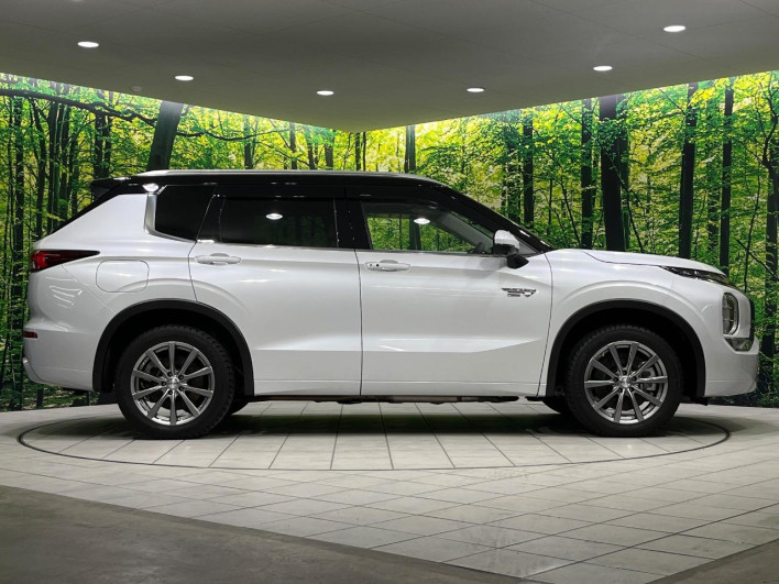 2022 Mitsubishi OUTLANDER PHEV 5LA-GN0W (UW-6a43331cab7e7)[20]