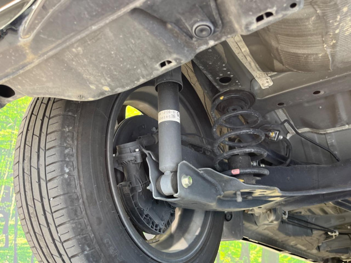 2023 Honda N-BOX CUSTOM 6BA-JF3 (UW-6a43336ab9725)[28]