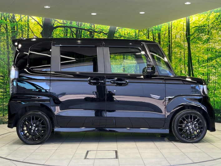 2022 Honda N-BOX CUSTOM 6BA-JF4 (UW-6a43336c3a180)[25]