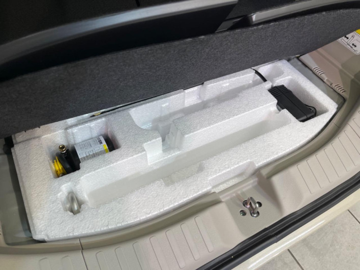 2024 Honda N-BOX 6BA-JF5 (UW-6a43336ea7867)[26]
