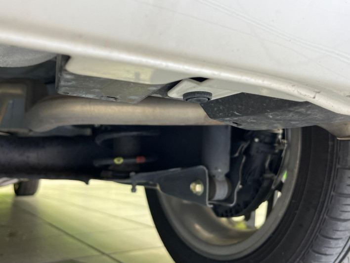 2024 Honda N-BOX CUSTOM 6BA-JF5 (UW-6a433373c5bf8)[22]