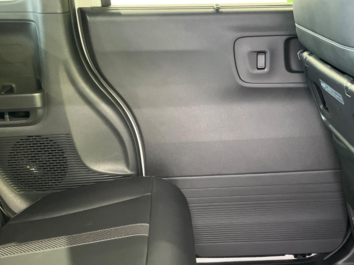2024 Honda N-BOX CUSTOM 6BA-JF5 (UW-6a433373c5bf8)[26]