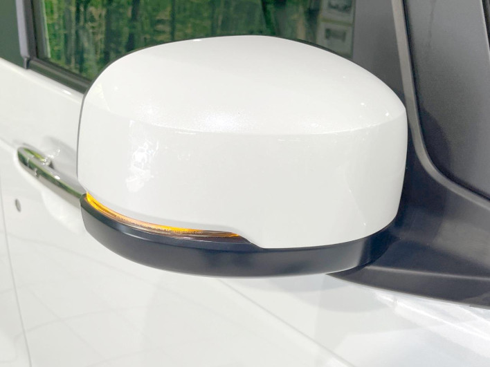2025 Honda N-BOX CUSTOM 6BA-JF5 (UW-6a433375763aa)[21]