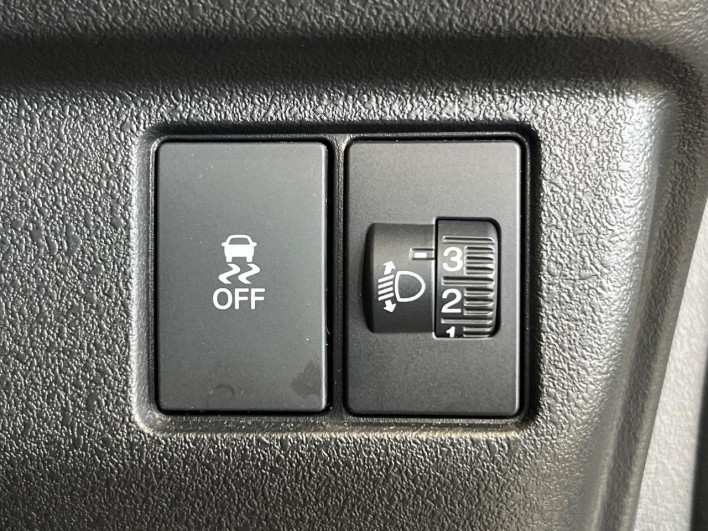 2024 Honda N-BOX CUSTOM 6BA-JF6 (UW-6a433377178d5)[29]