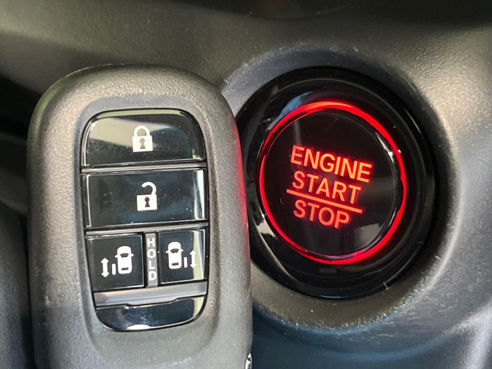 2024 Honda N-BOX CUSTOM 6BA-JF6 (UW-6a433377178d5)[27]
