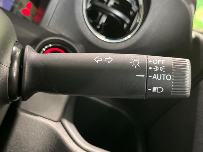 2024 Honda N-BOX CUSTOM 6BA-JF6 (UW-6a433377178d5)[18]