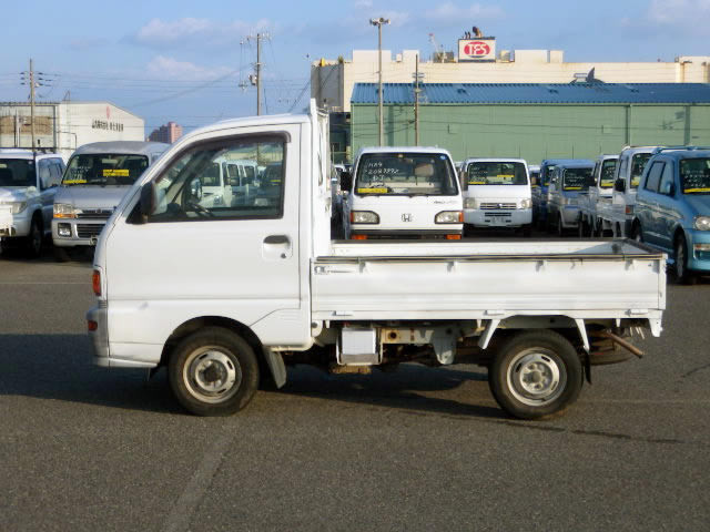 1996 Mitsubishi Minicab Truck U42T (UW-693242c217682)[3]