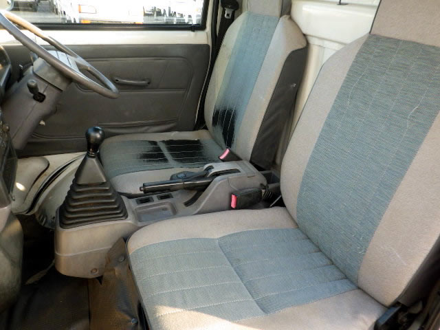 1996 Mitsubishi Minicab Truck U42T (UW-693242c217682)[5]