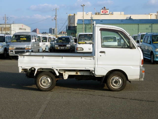 1996 Mitsubishi Minicab Truck U42T (UW-693242c217682)[2]
