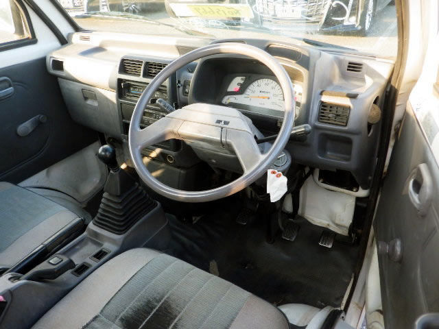 1996 Mitsubishi Minicab Truck U42T (UW-693242c217682)[10]