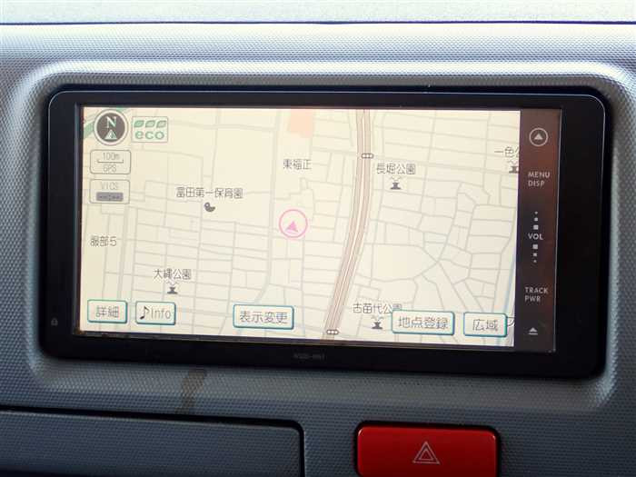 2011 Toyota Regiusace Van TRH200V (UW-69ad0032a0d8d)[21]