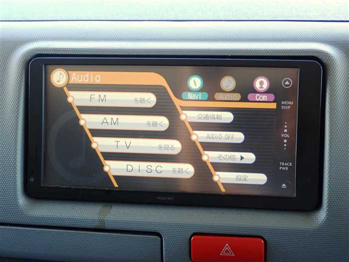 2011 Toyota Regiusace Van TRH200V (UW-69ad0032a0d8d)[22]