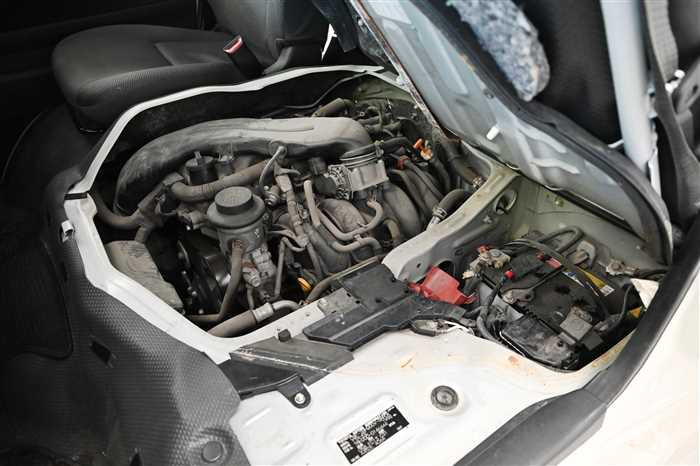 2011 Toyota Regiusace Van TRH200V (UW-69ad0032a0d8d)[25]